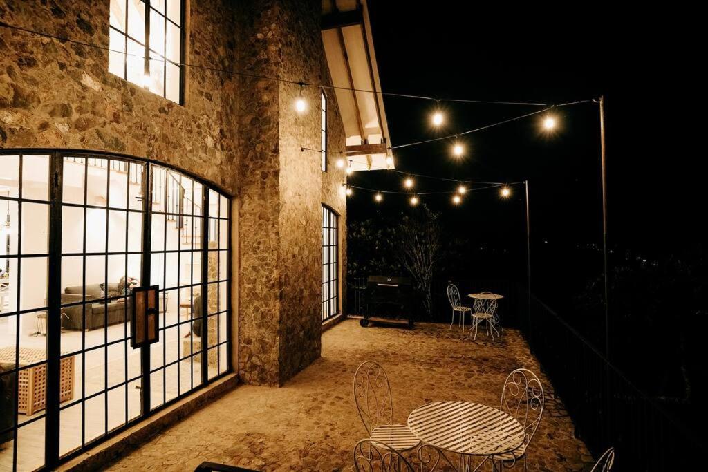 The Old Country Stone House Villa Cebu Dış mekan fotoğraf